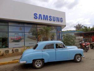 Samsung abre su primera tienda en La Habana