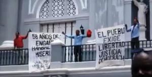 Opositores santiagueros protestan