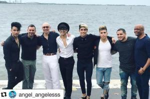 Pitbull con la agrupación cubana Ángeles