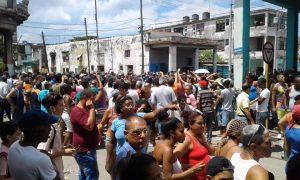 Cubanos se lanzaron a la calle