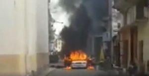 Se incendia un auto