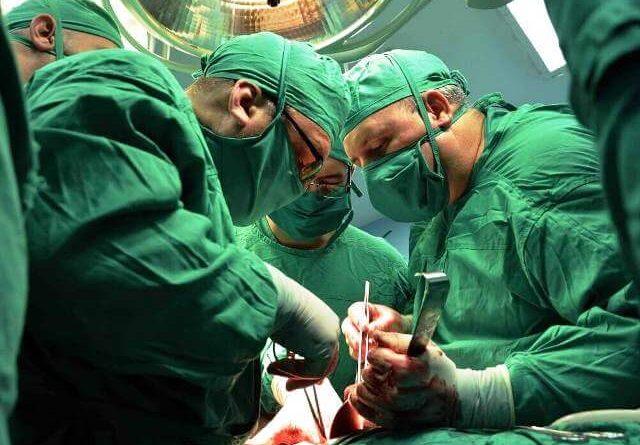 primer trasplante renal de donante vivo