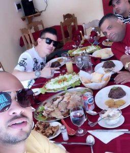 Jacob Forever disfruta con sus amigos