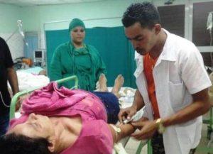 dos personas en Baracoa