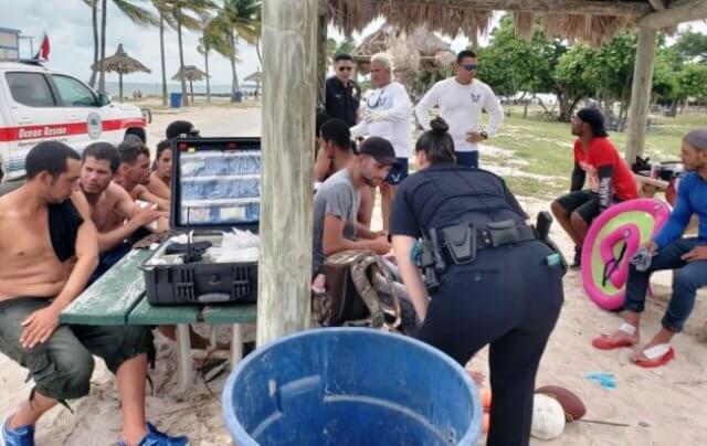 llegan a Virginia Key