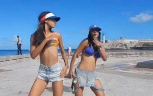Camila Arteche baila