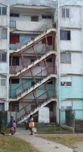 escaleras en Alamar