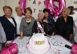 festejó sus 105 años