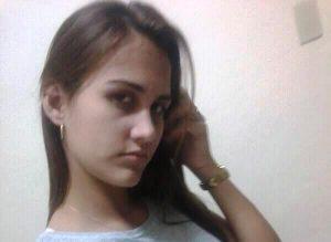 asesinato de la joven