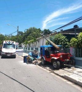 Jeep con remolque