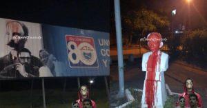 bustos de José Martí pintados de rojo