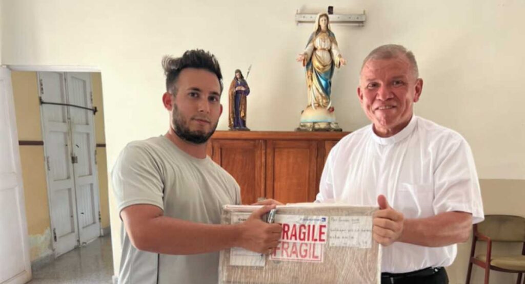 Ante las dificultades para producir hostias en Cuba por la escasez de harina y los prolongados apagones, la Iglesia católica en Costa Rica envió una donación de 20 mil formas destinadas a la celebración de la Santa Misa.