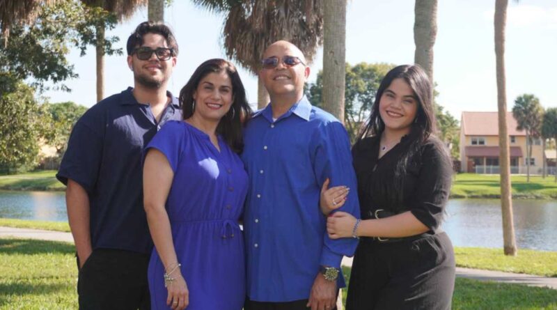Daniel Arcadis Solano Jaume, hijo de un pastor bautista cubano que sufrió durante años el acoso de la Seguridad del Estado, enfrenta una posible deportación después de que un juez de California rechazara su solicitud de residencia permanente el 20 de octubre de 2026.